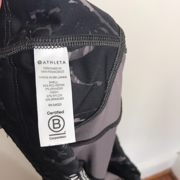 Athleta Black Marble Stash Pocket 7/8 Leggings - Picture 9 of 10